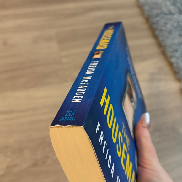 Freida McFadden Book Set - Picture 4 of 4